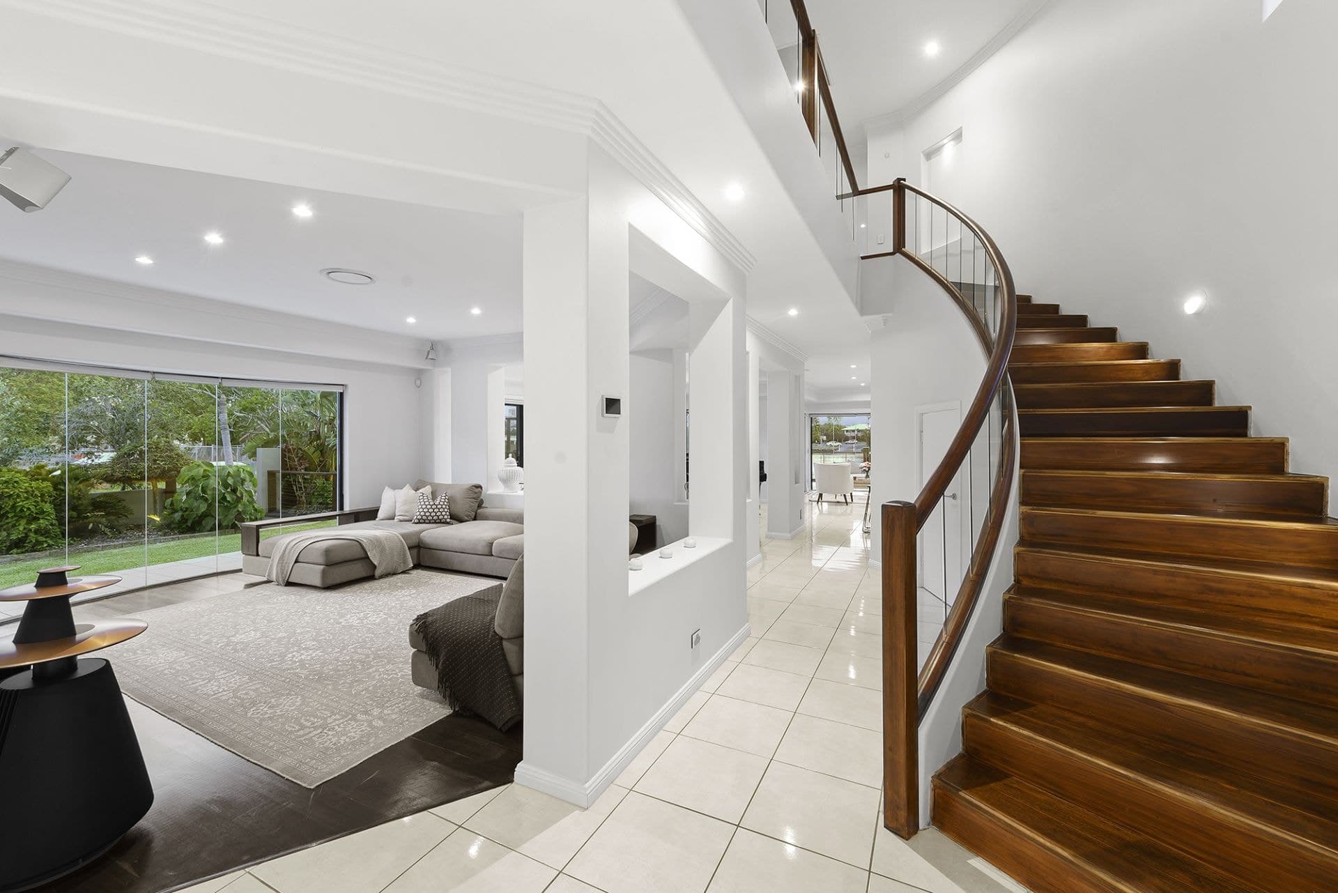 38 Paradise Island, Surfers Paradise - Thumbnail 5