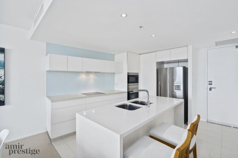 2304/1 Oracle Boulevard, Broadbeach - Thumbnail 5