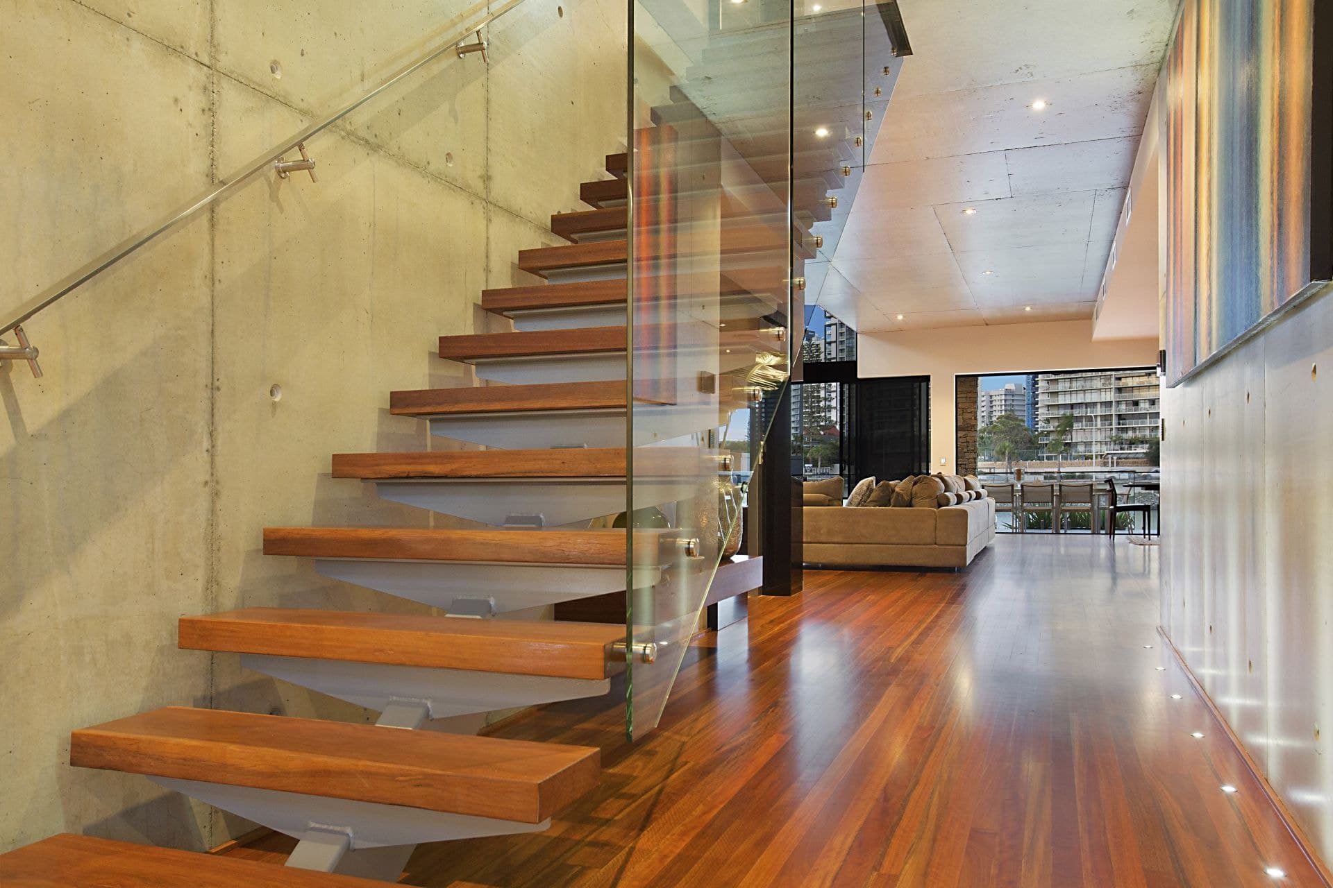 12 Amalfi Drive, Isle Of Capri - Thumbnail 8