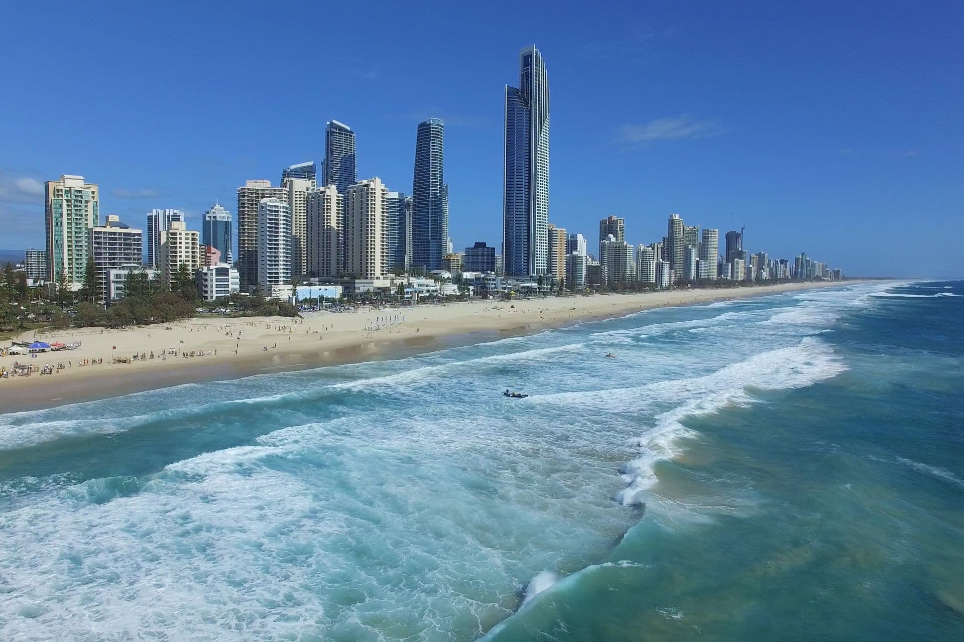 10/4-6 Northcliffe Terrace, Surfers Paradise - Image 1
