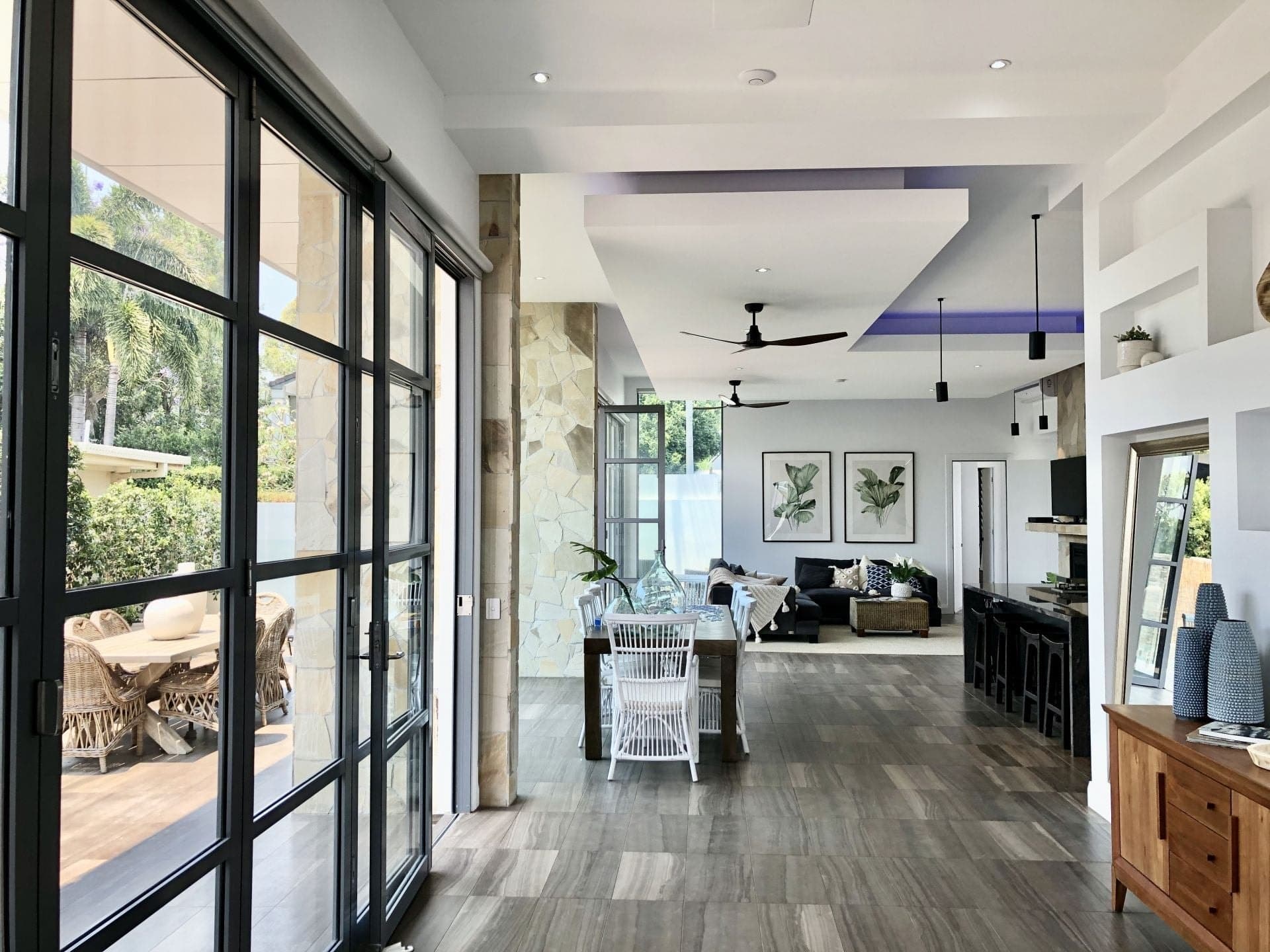 44 Brindisi Avenue, Isle Of Capri - Thumbnail 2