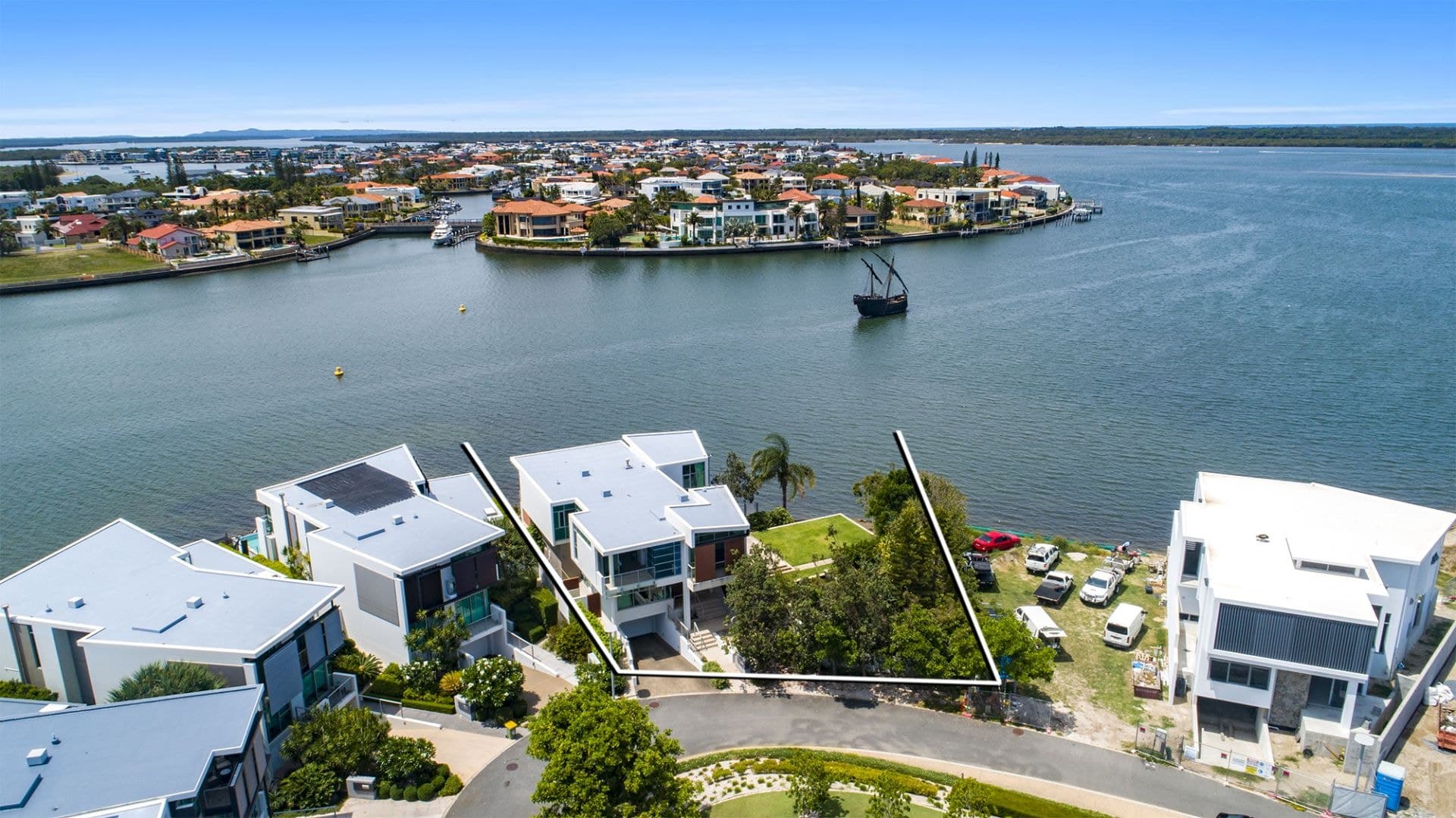 18A EPHRAIM ISLAND ACCESS, Paradise Point - Thumbnail 3