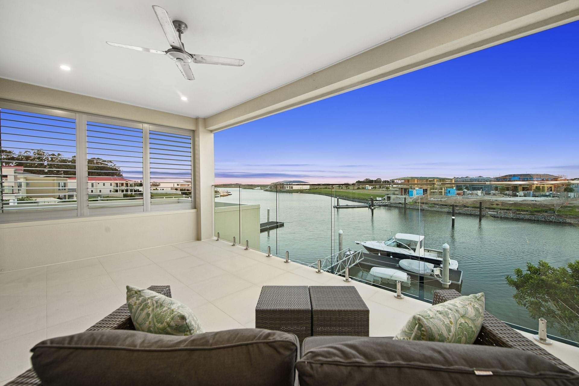 1069 Edgecliff Drive, Sanctuary Cove - Thumbnail 2