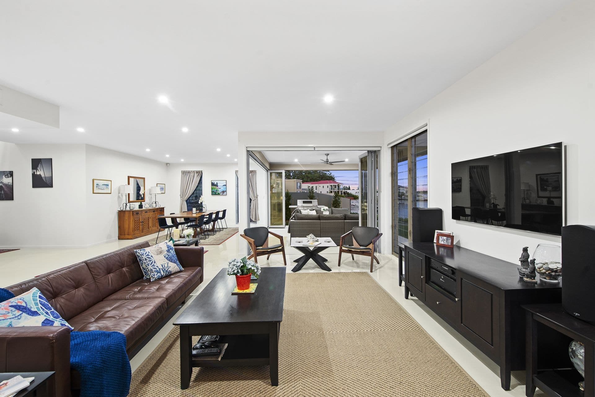 1069 Edgecliff Drive, Sanctuary Cove - Thumbnail 6
