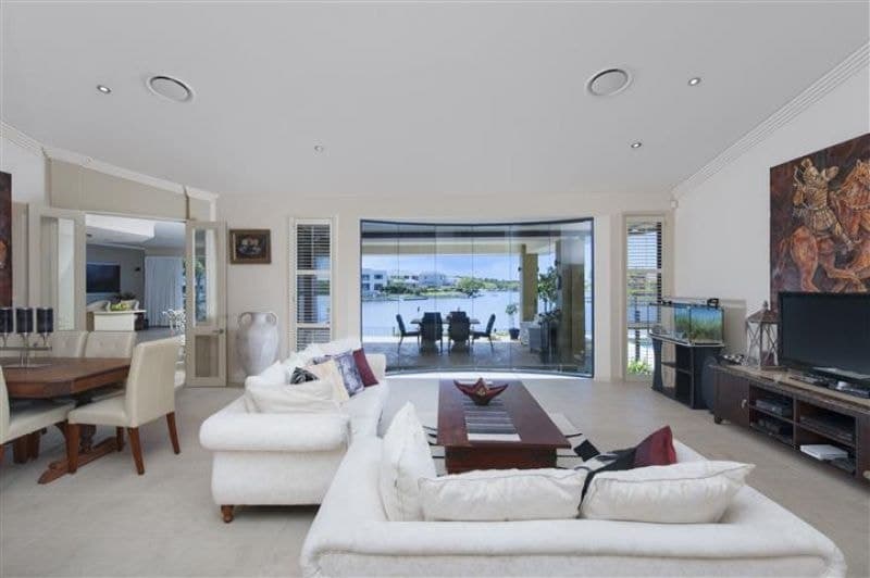 29 Windchimes Way, Helensvale - Thumbnail 4