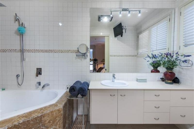 29 Windchimes Way, Helensvale - Thumbnail 8
