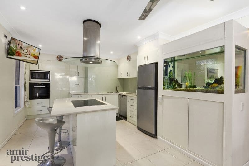 53 Paradise Parade, Paradise Point - Thumbnail 5