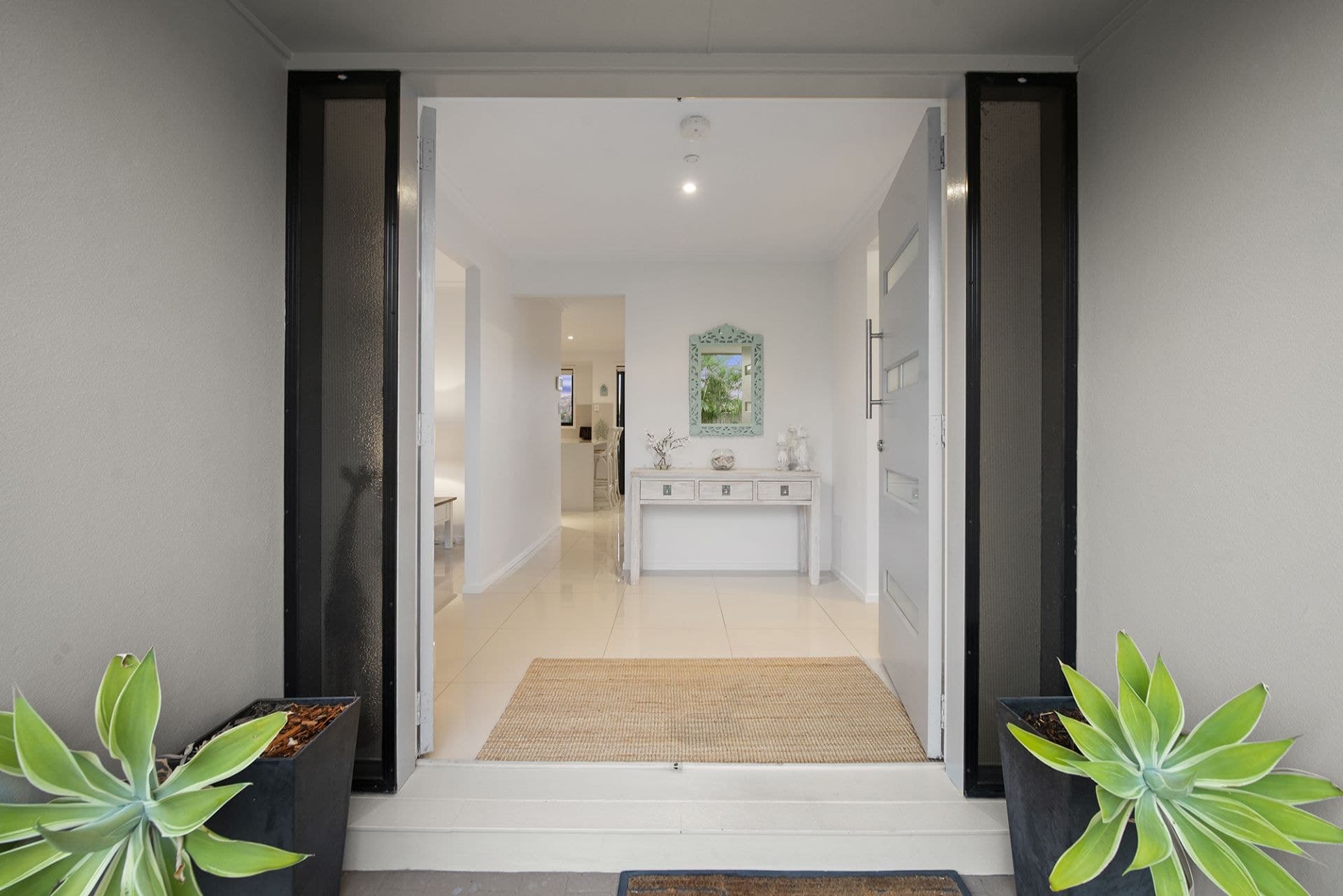 37 Kikori Crescent, Runaway Bay - Thumbnail 5