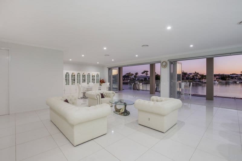 144 The Peninsula, Helensvale - Thumbnail 3