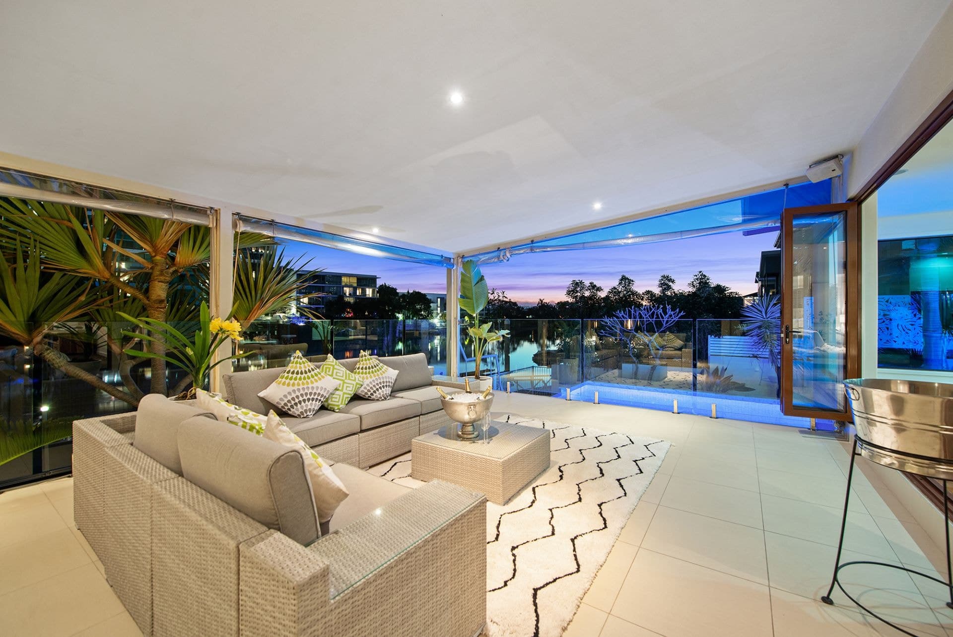 139 Allambi Avenue, Broadbeach Waters - Thumbnail 8