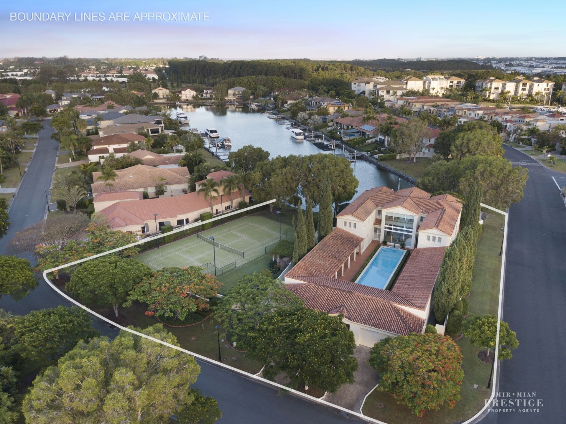 1063-1064 Killymoon Drive, Hope Island - Thumbnail 4