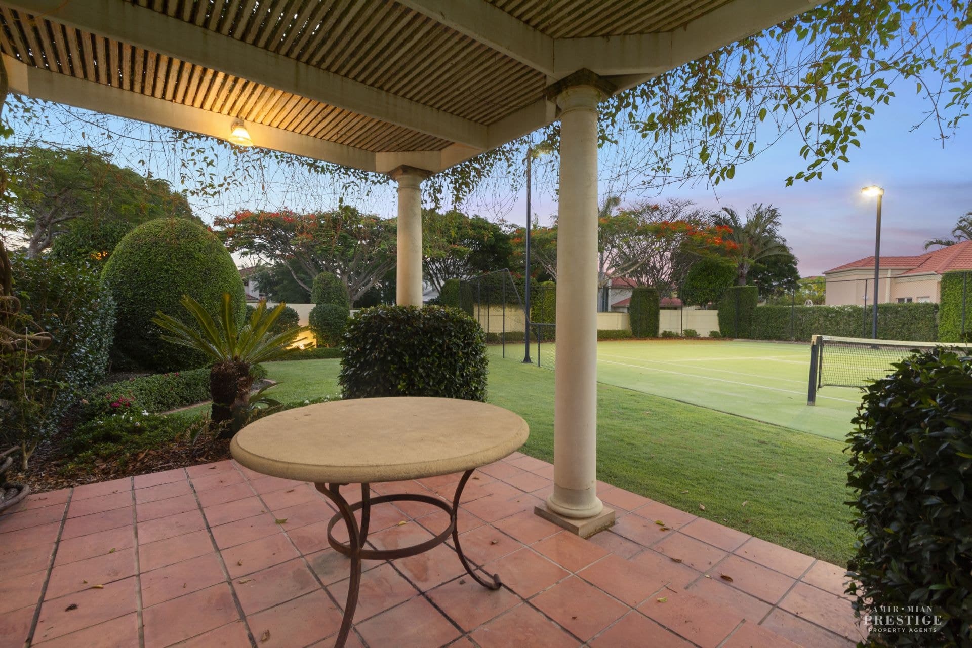 1063-1064 Killymoon Drive, Hope Island - Thumbnail 7