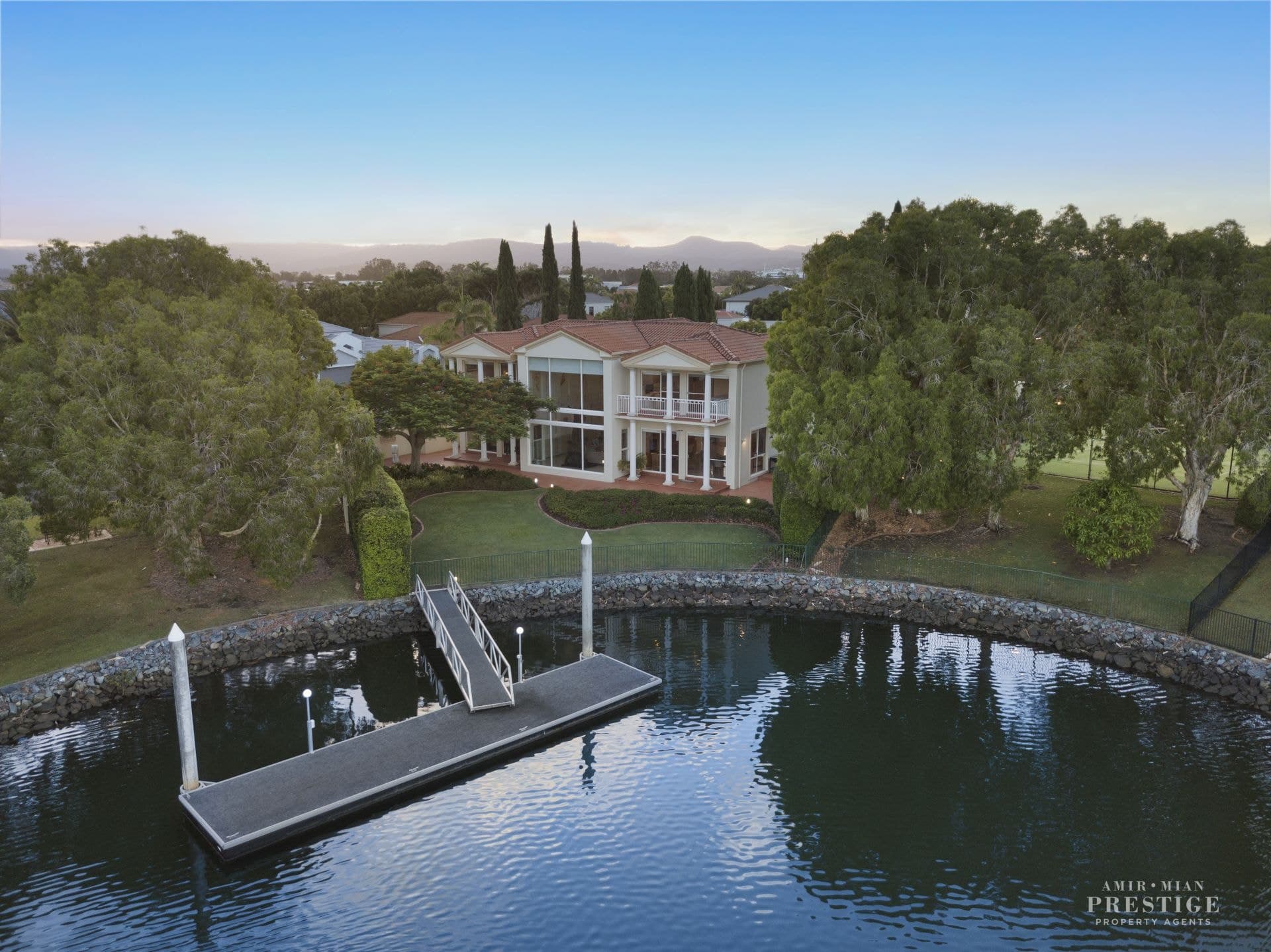 1063-1064 Killymoon Drive, Hope Island - Thumbnail 8