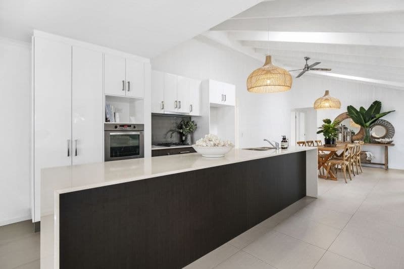 42 Slatyer Avenue, Bundall - Thumbnail 7