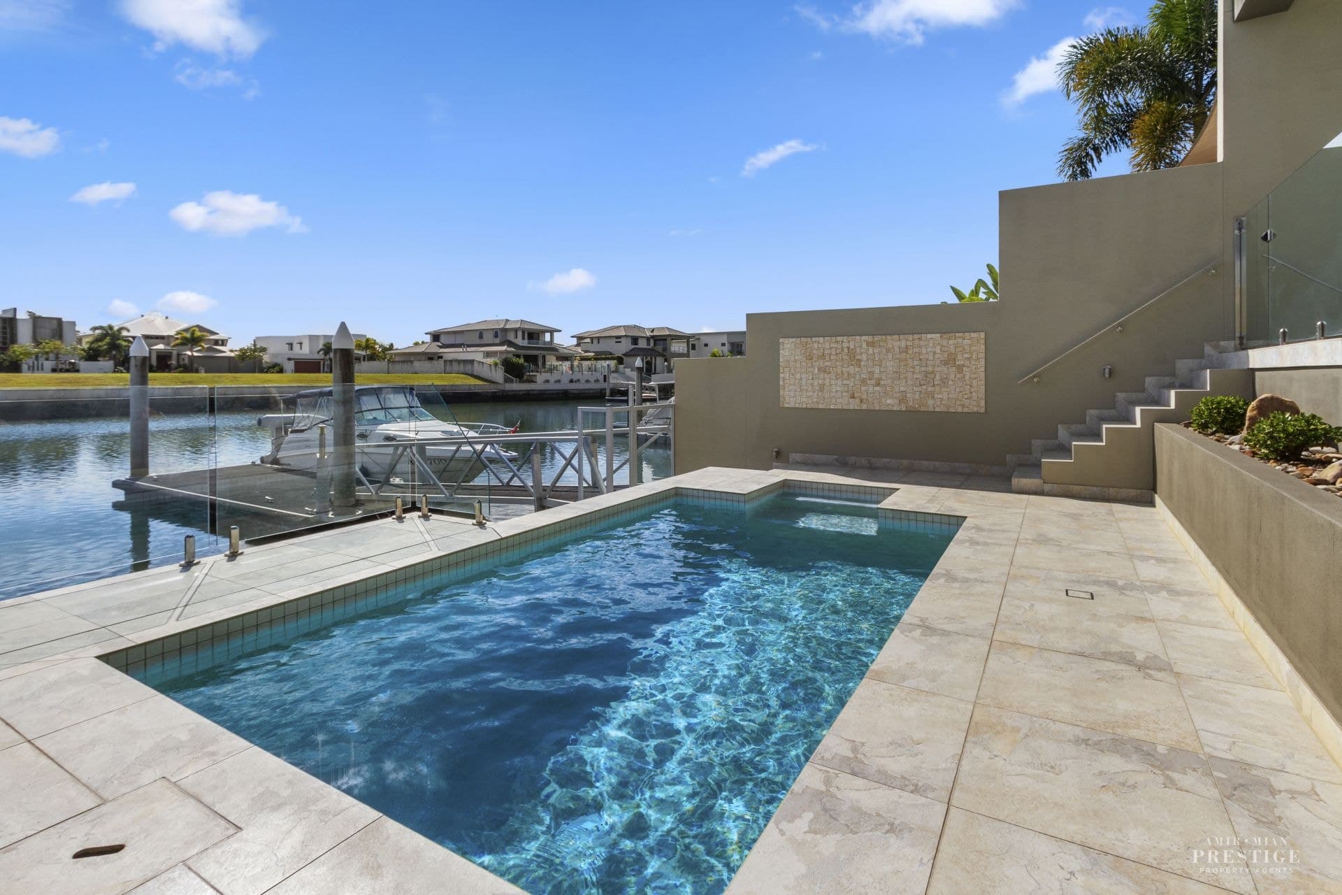 1/25 South Quay Drive, Biggera Waters - Thumbnail 3
