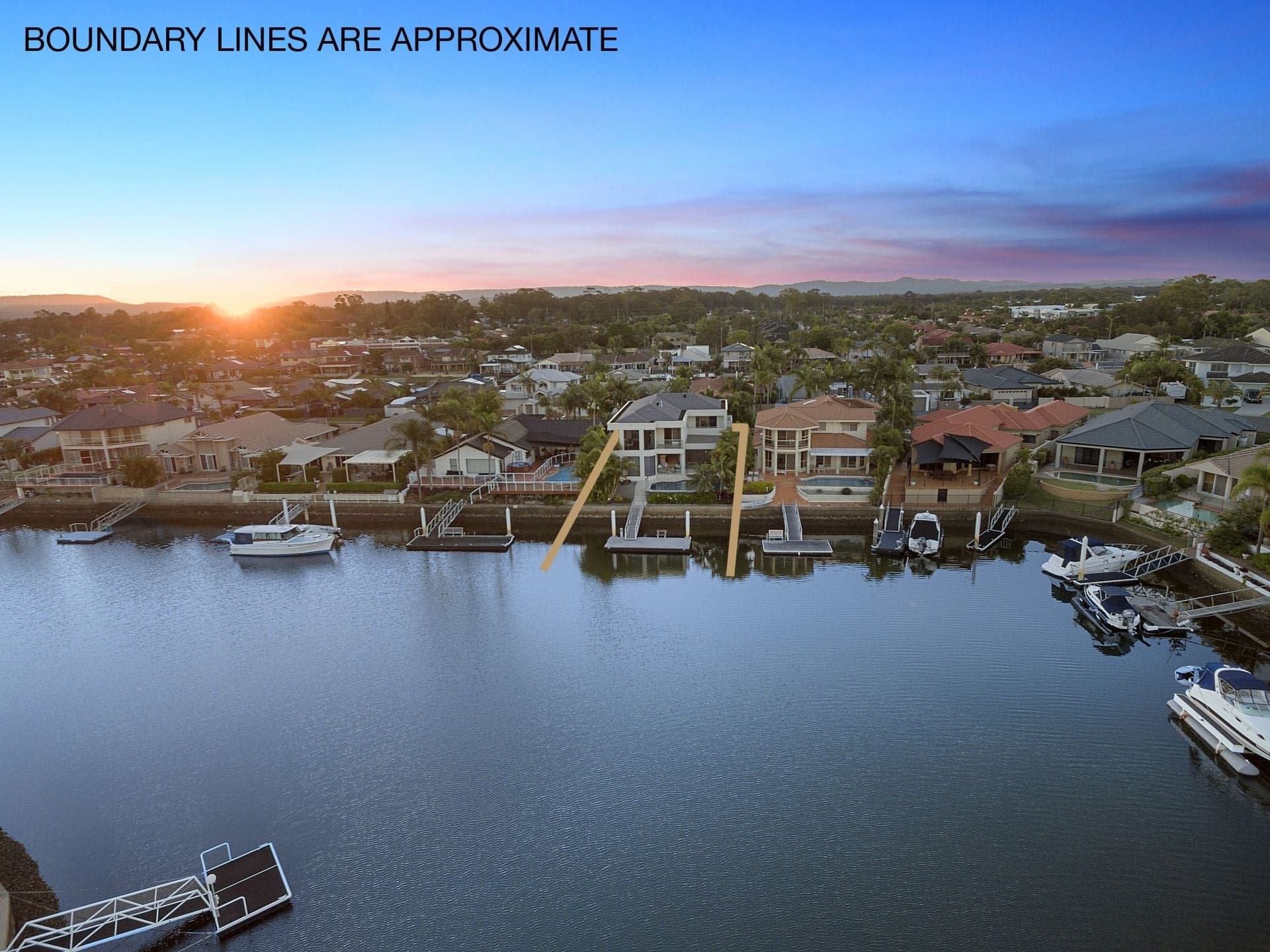 97 Sundance Way, Runaway Bay - Thumbnail 4