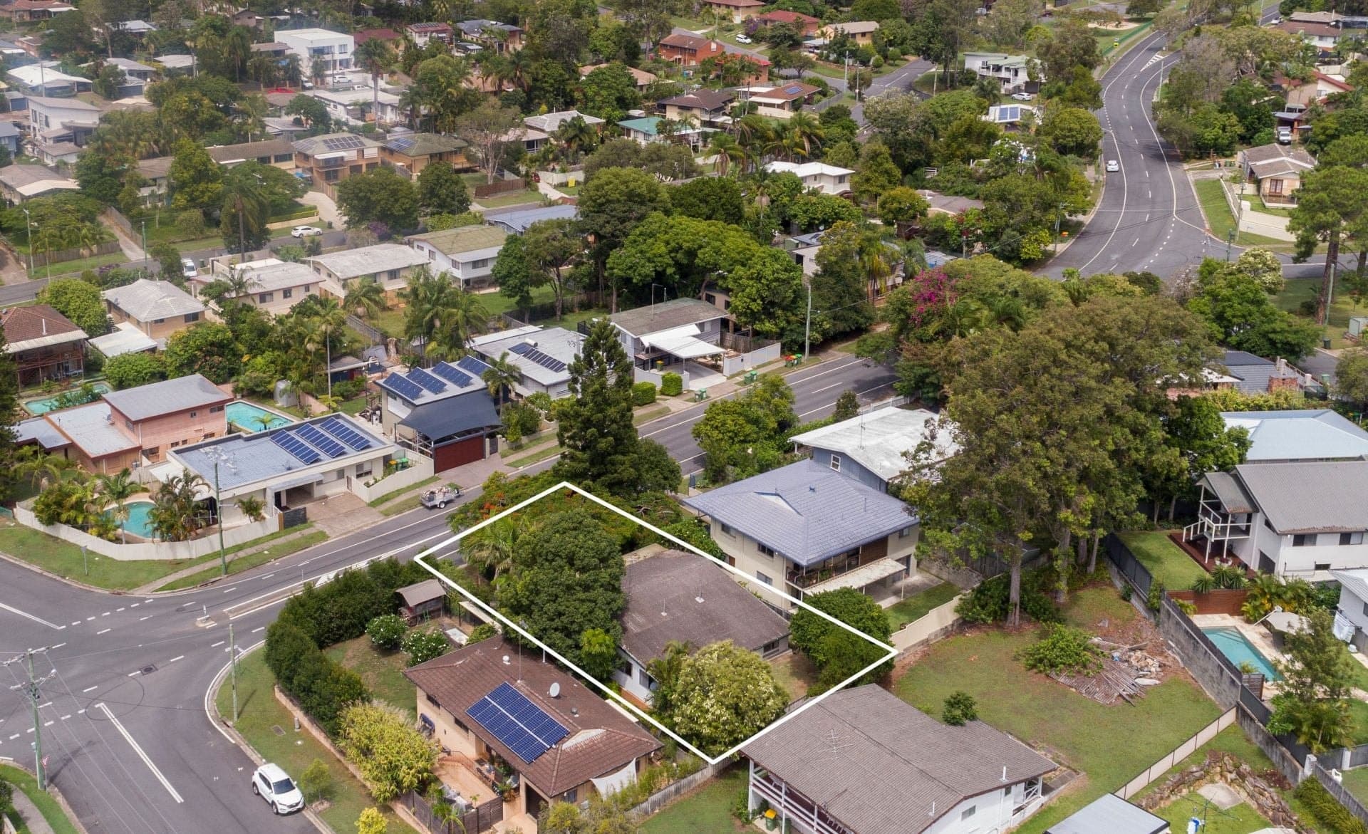31 Dandar Drive, Southport - Image 1
