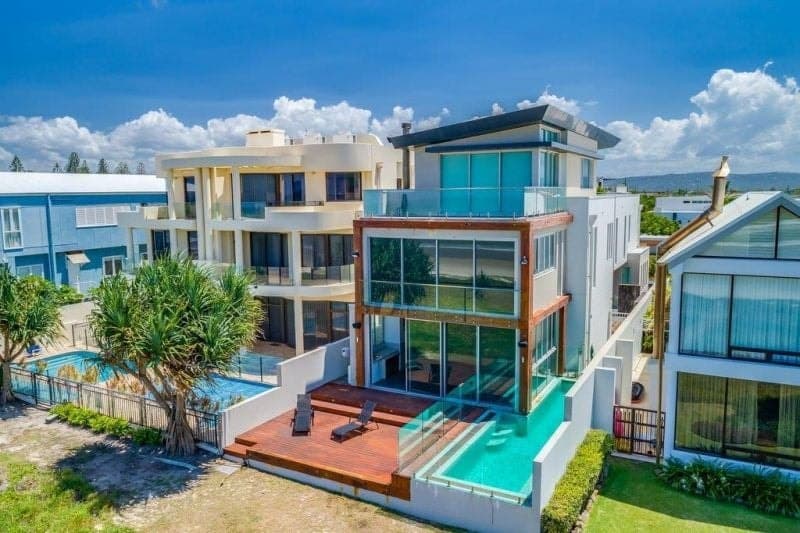 223 Hedges Avenue, Mermaid Beach - Thumbnail 3