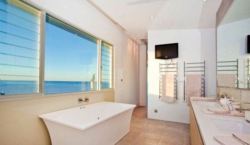 223 Hedges Avenue, Mermaid Beach - Thumbnail 8