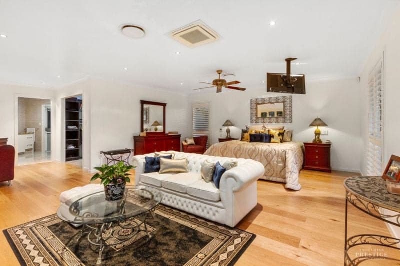 42 Midnight Court, Runaway Bay - Thumbnail 4