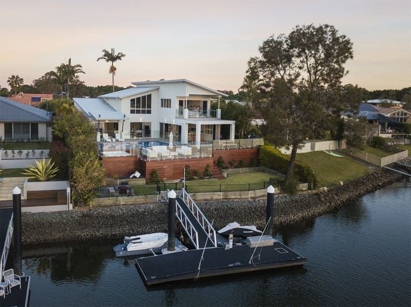 22 River Crescent, Broadbeach Waters - Thumbnail 3