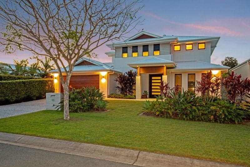 81 The Peninsula, Helensvale - Thumbnail 2