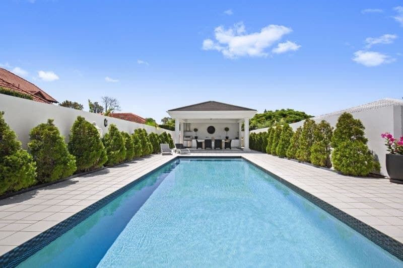 4 Waterview Crescent, Sorrento - Image 1