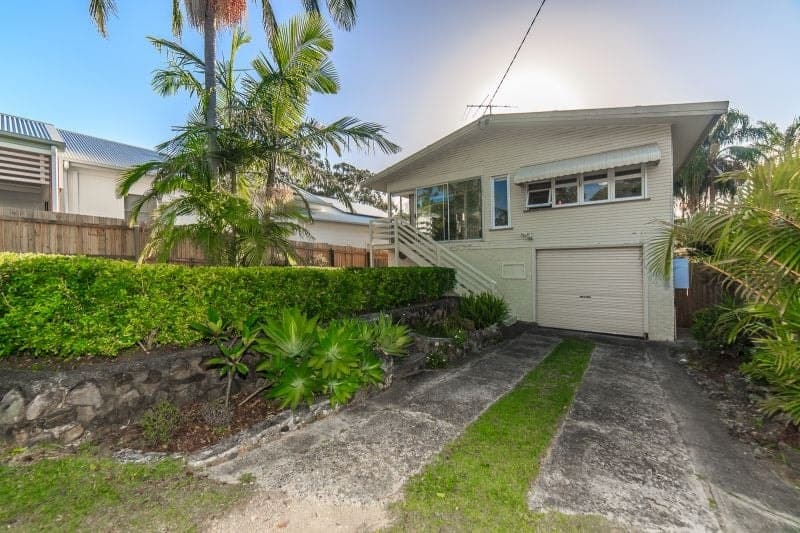 18 Egerton Street, Southport - Thumbnail 2
