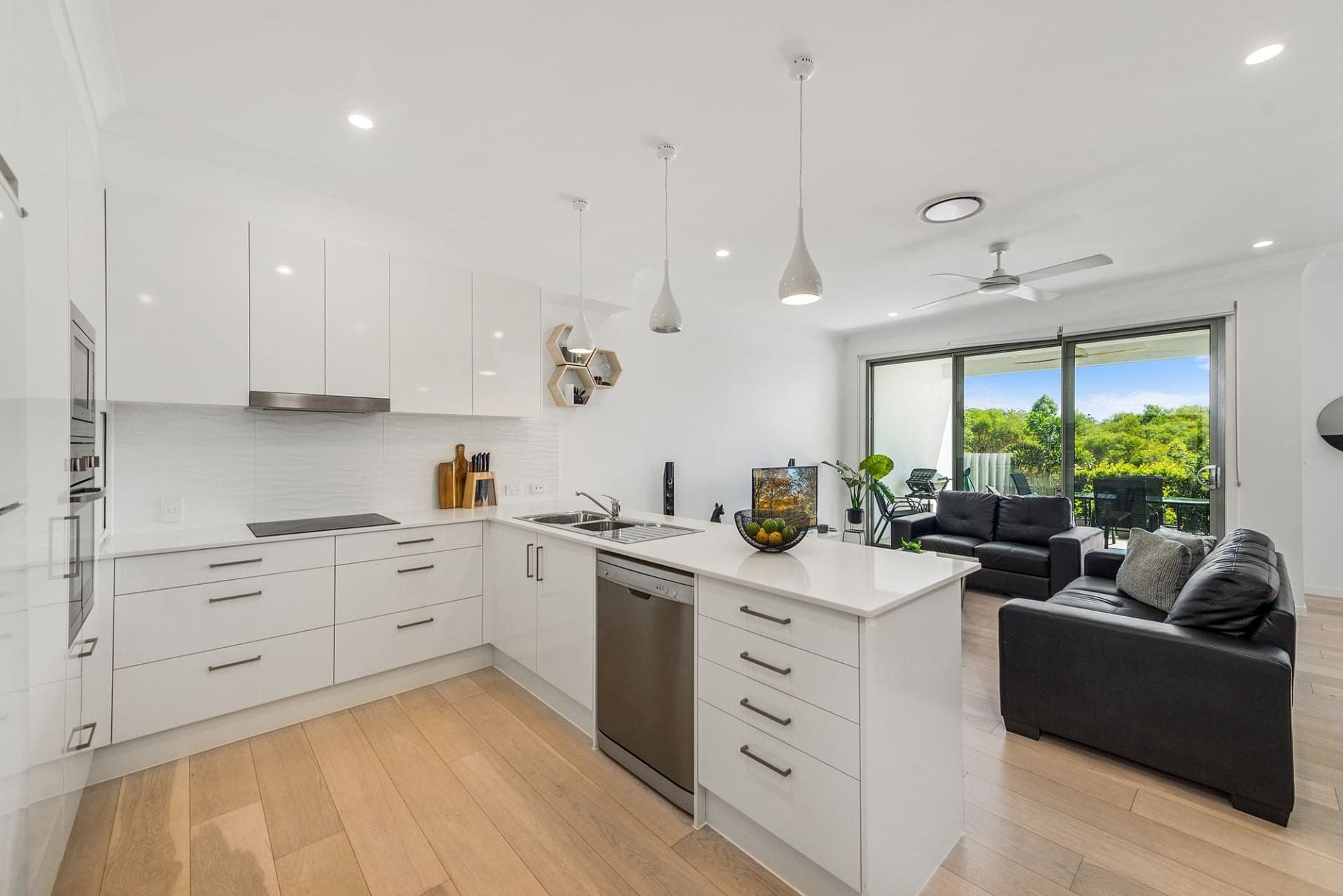2/9 Bottle Brush Circuit, Coomera - Thumbnail 2