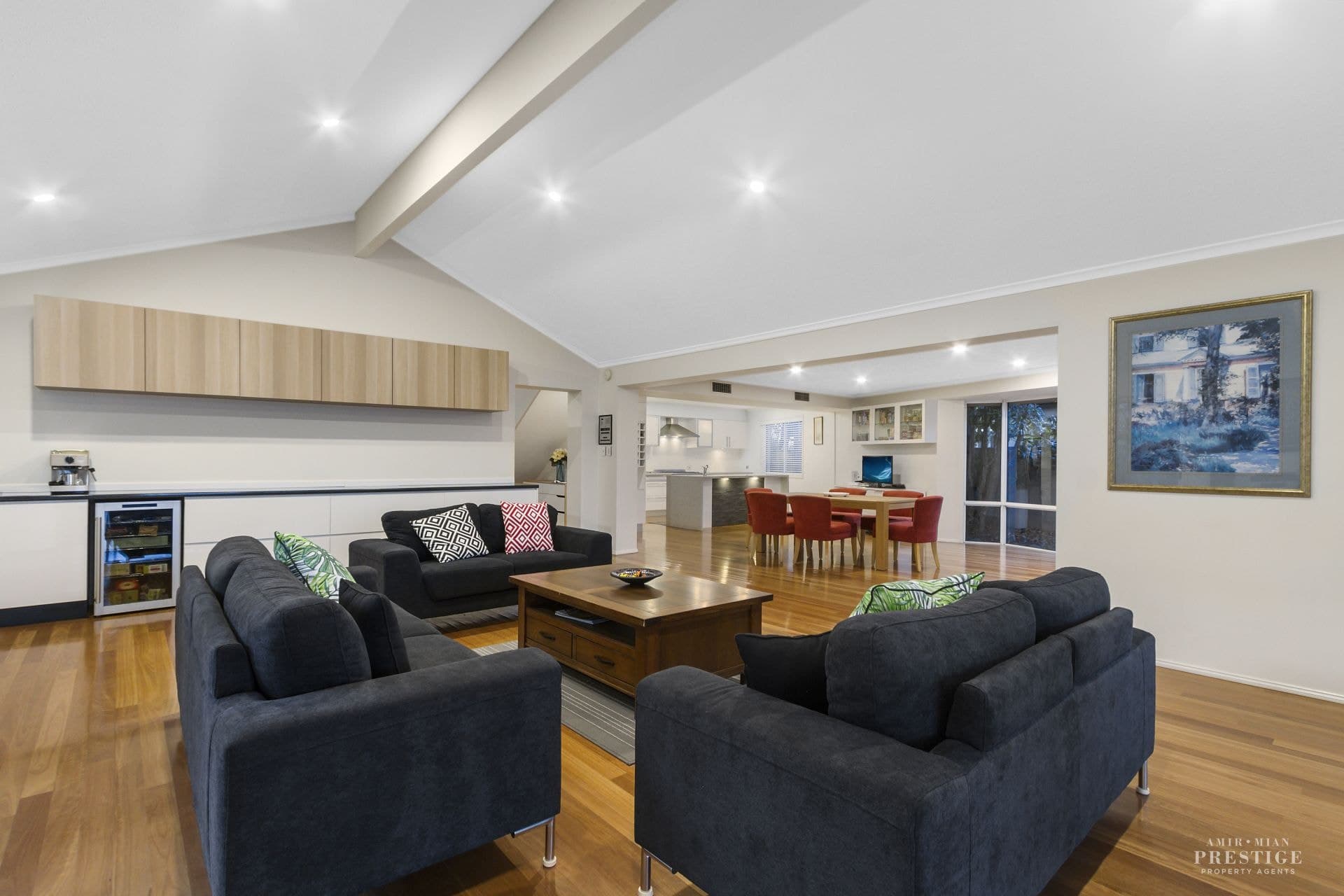 135 PEBBLE BEACH Drive, Runaway Bay - Thumbnail 8