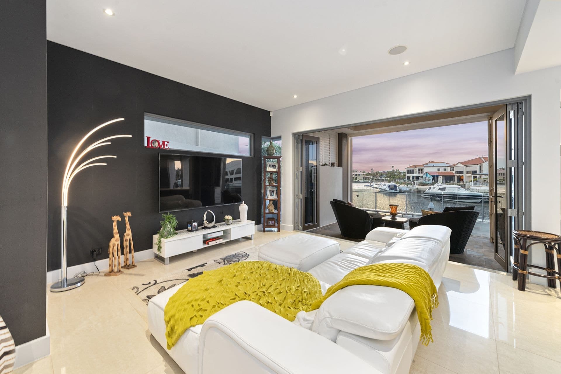 9 Kensington Mews, Sovereign Islands - Thumbnail 8