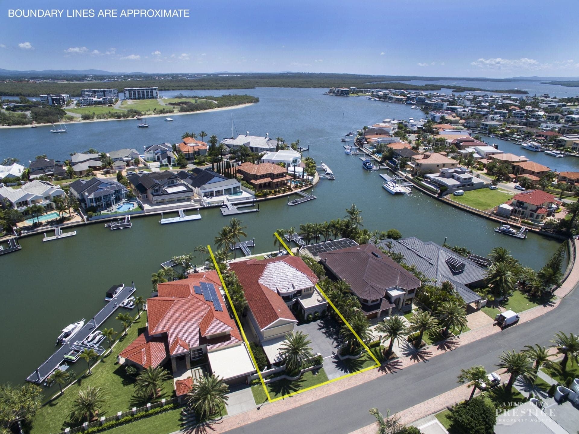 8 The Sovereign Mile, Sovereign Islands - Thumbnail 2