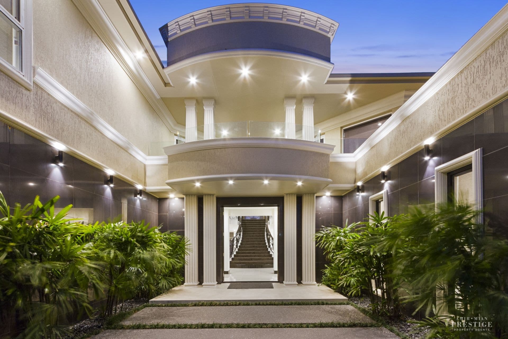8 The Sovereign Mile, Sovereign Islands - Thumbnail 3