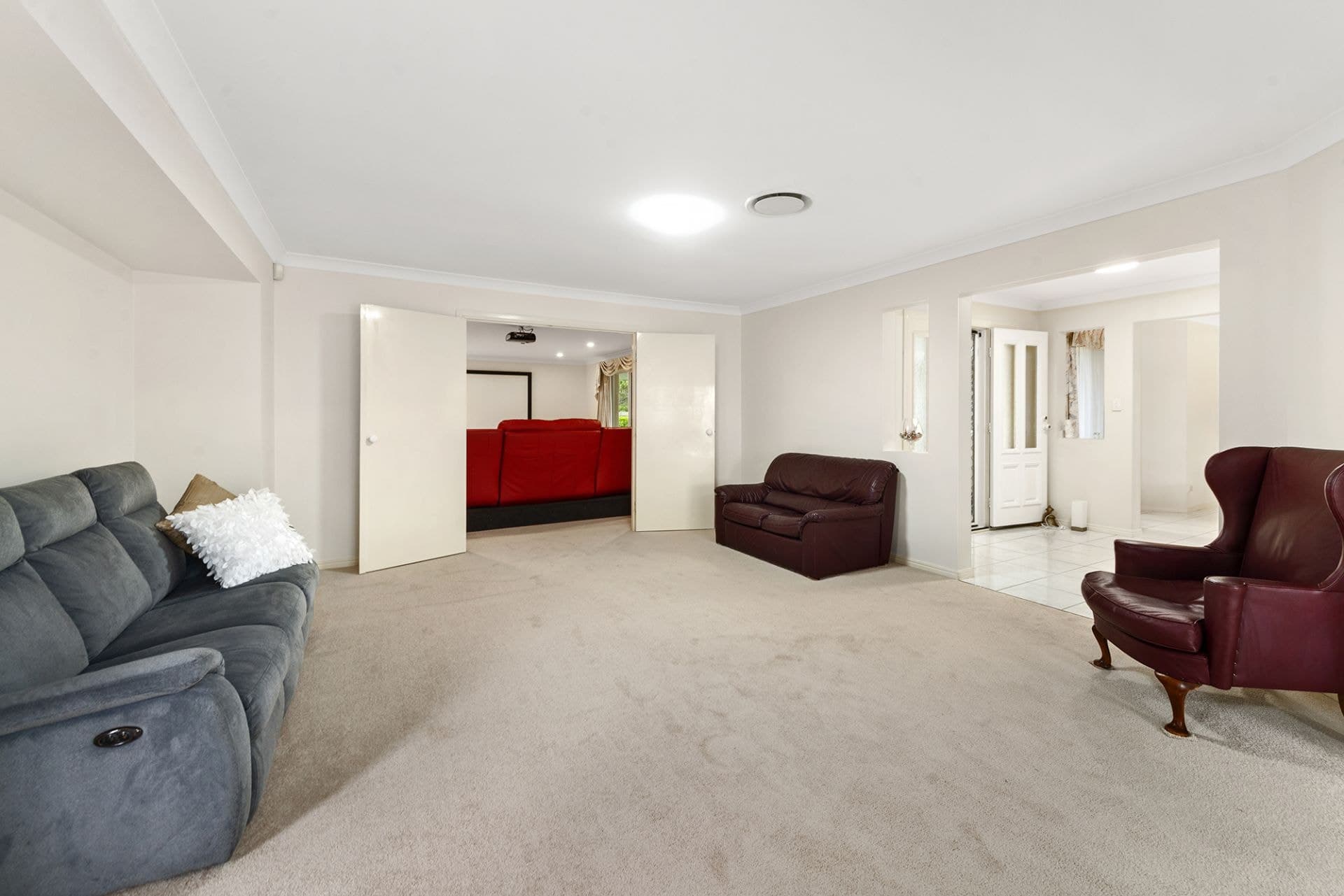 15 Edinburgh Road, Benowa Waters - Thumbnail 5