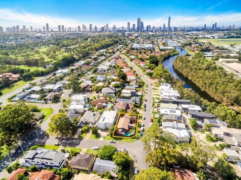 63 Bamboo Avenue, Bundall - Thumbnail 2