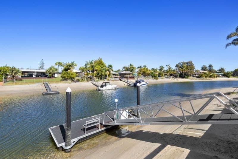 30 Verdichio Avenue, Mermaid Waters - Thumbnail 5