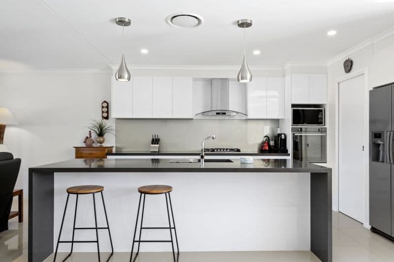 30 Verdichio Avenue, Mermaid Waters - Thumbnail 8