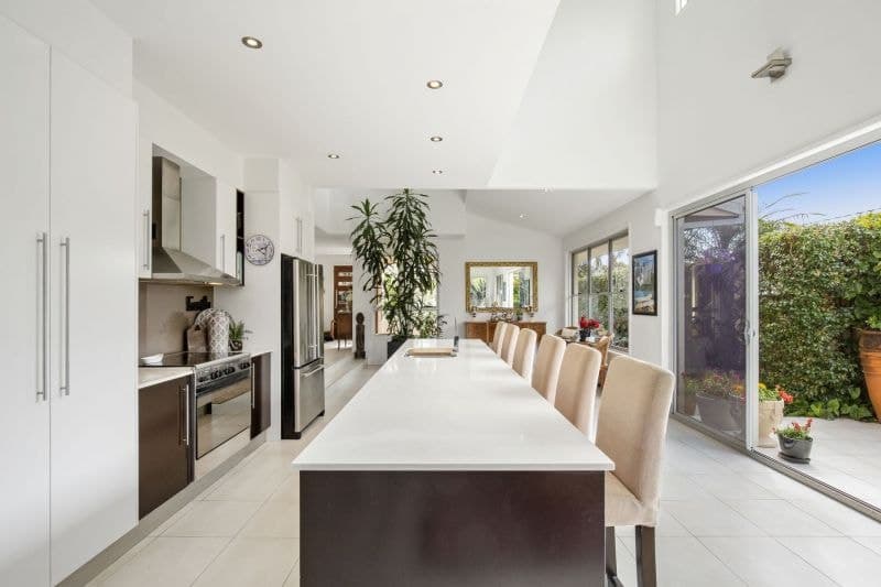 13 Richmond Avenue, Bundall - Thumbnail 3