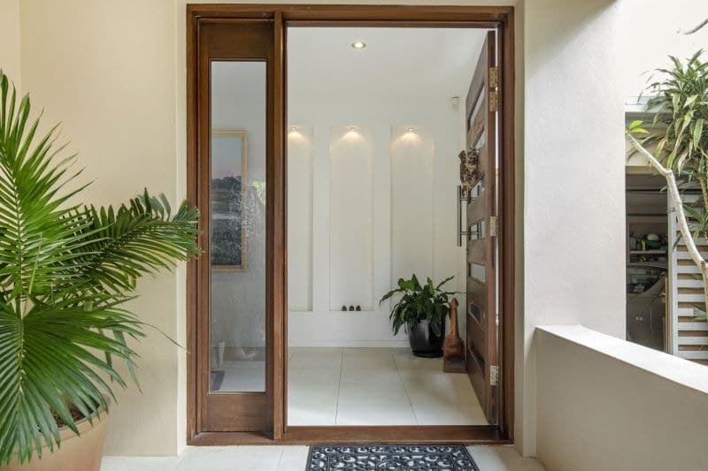13 Richmond Avenue, Bundall - Thumbnail 7