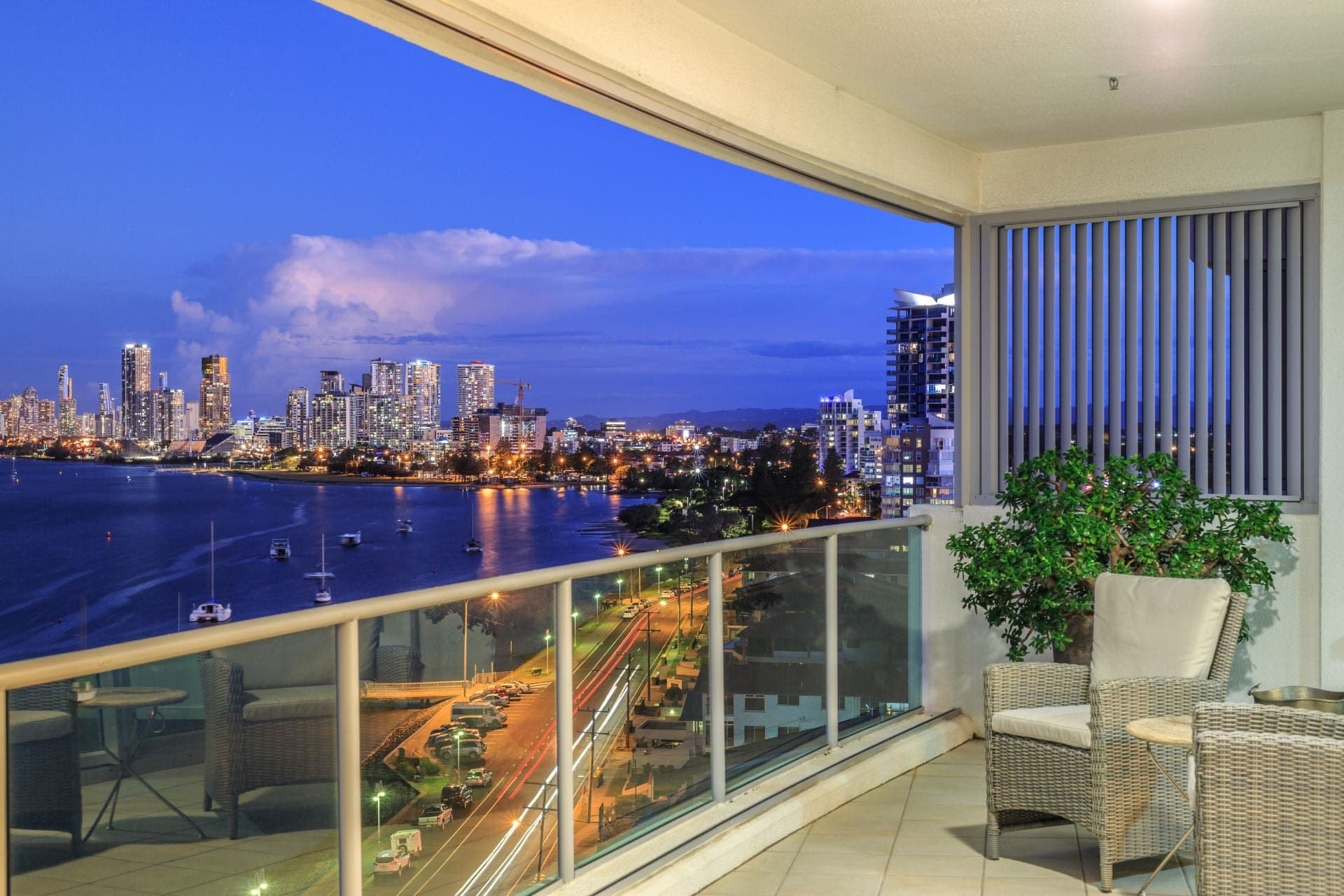 1005/300 Marine Parade, Labrador - Thumbnail 2