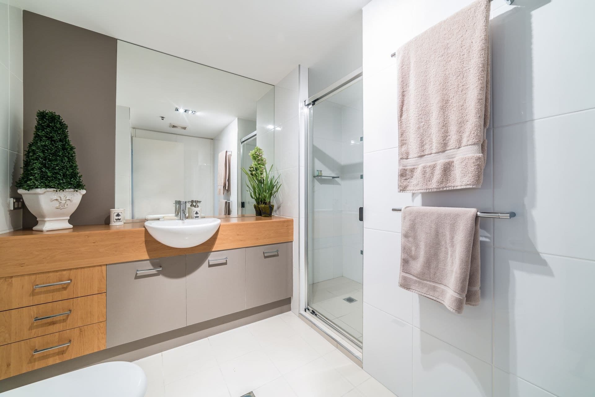 1005/300 Marine Parade, Labrador - Thumbnail 6