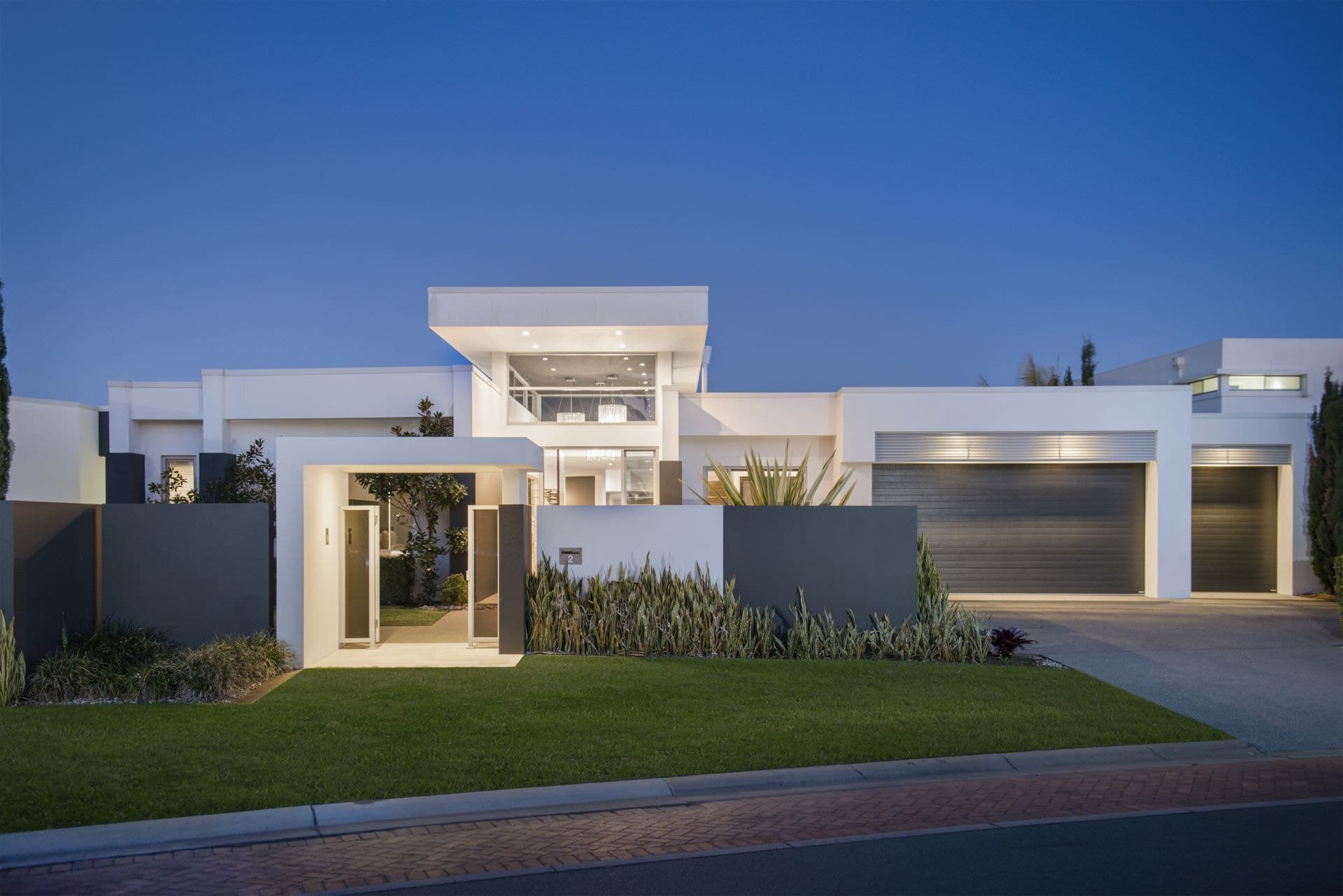 2-4 Kensington Mews, Sovereign Islands - Thumbnail 3