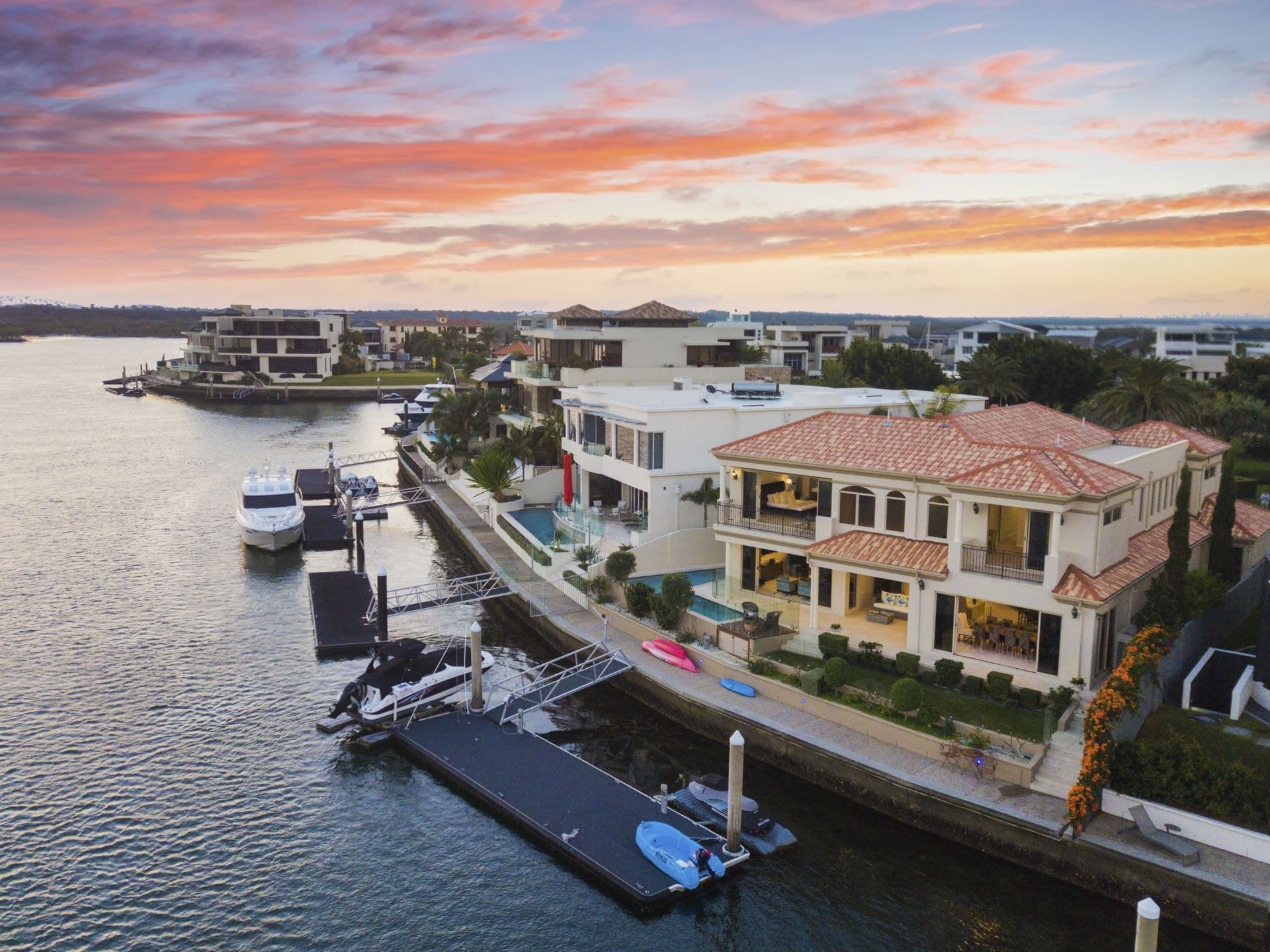 28 Hampton Court, Sovereign Islands - Thumbnail 4
