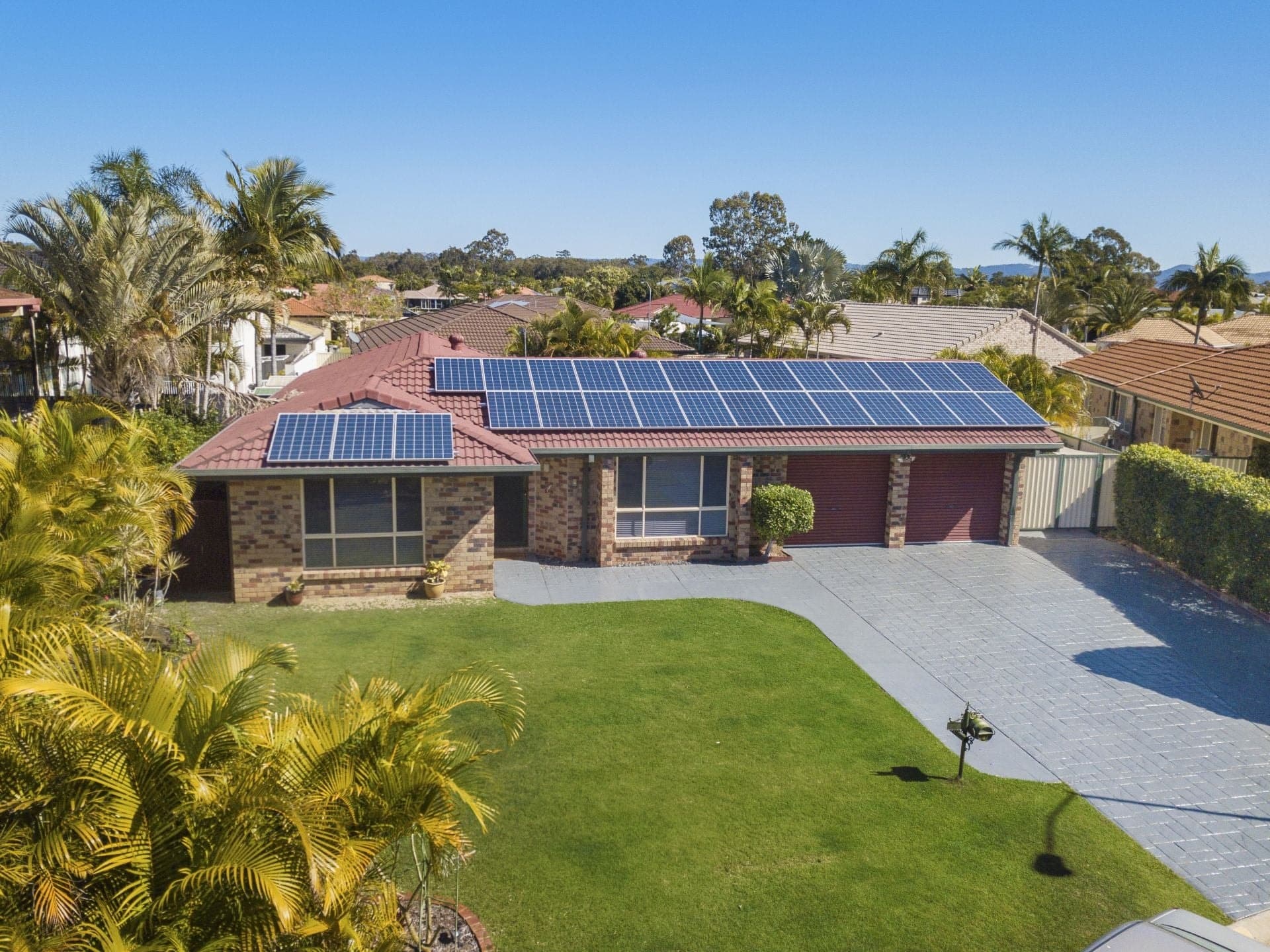 4 Torrens Court, Coombabah - Thumbnail 2