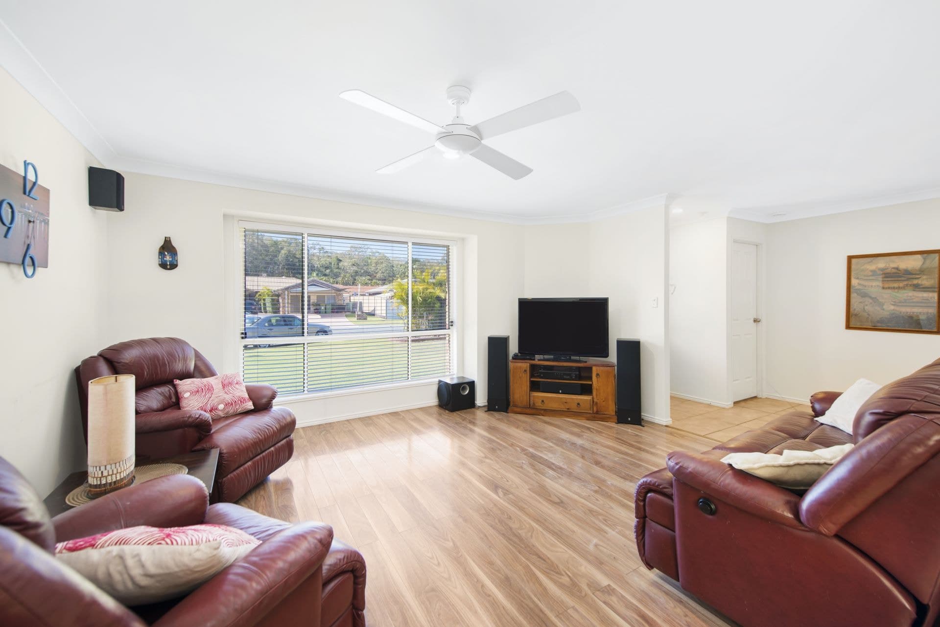 4 Torrens Court, Coombabah - Thumbnail 5