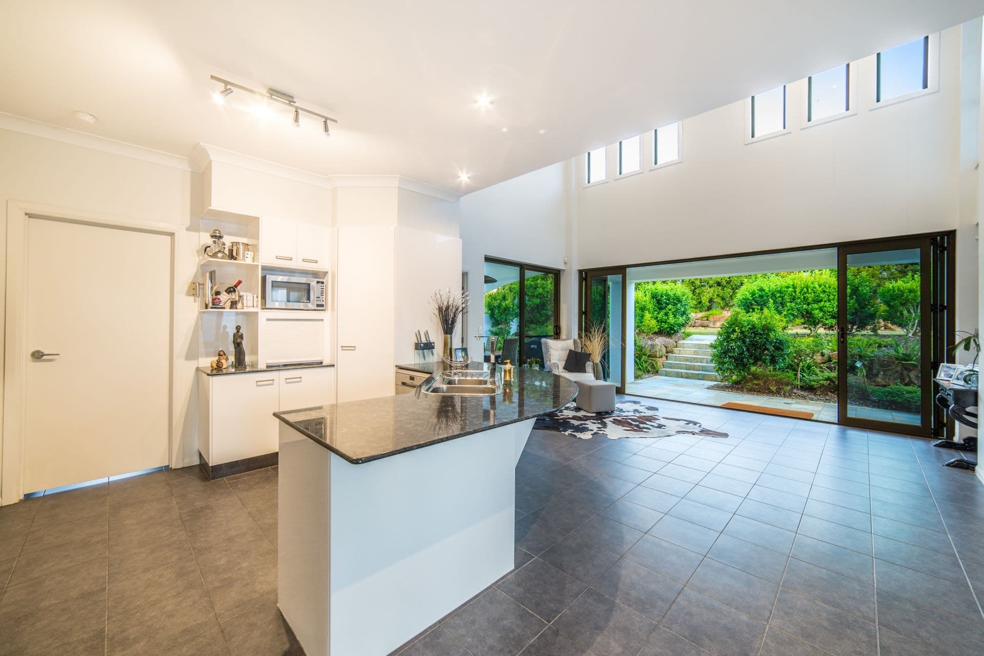 5440 BAY HILL Terrace, Sanctuary Cove - Thumbnail 5