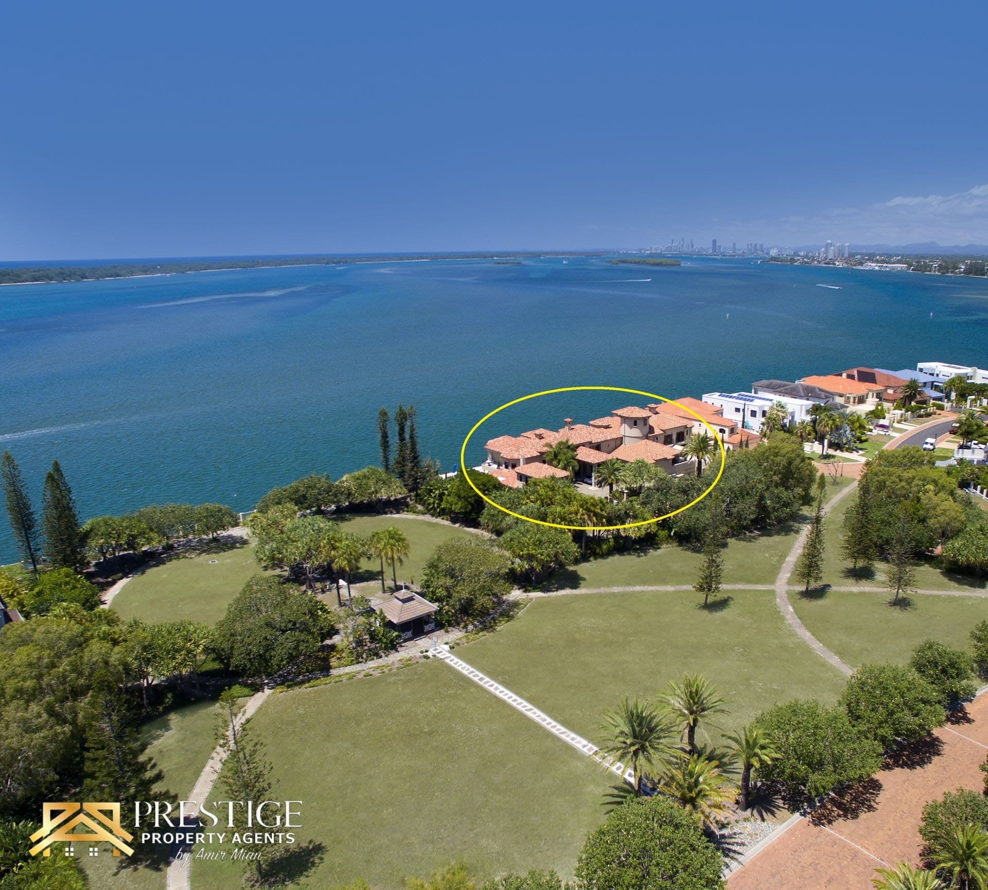 3-7 Sir Lancelot Close, Sovereign Islands - Thumbnail 3