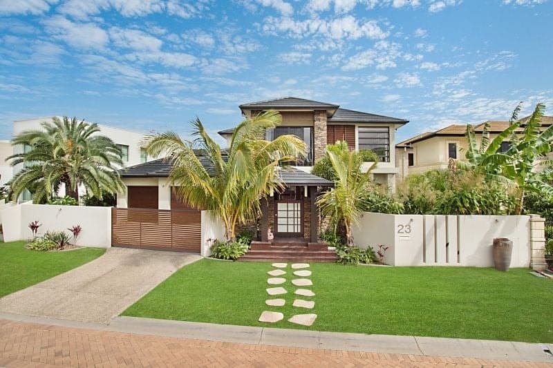23 Royal Albert Crescent, Sovereign Islands - Thumbnail 2