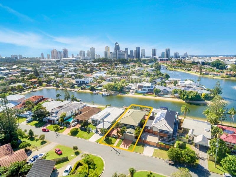 98 Clear Island Road, Broadbeach Waters - Image 1