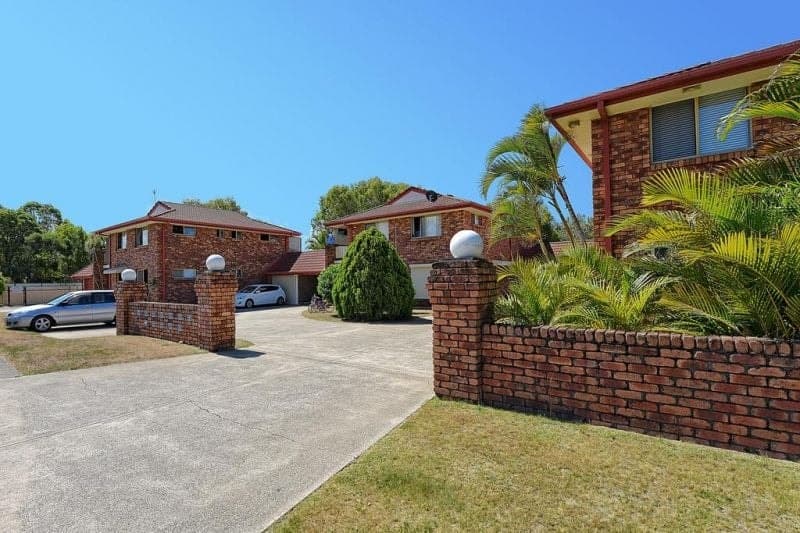 3/160 Barrier Reef Drive, Mermaid Waters - Thumbnail 2